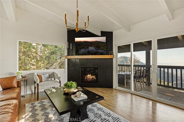 31537 Old City Creek, Running Springs, CA 92382