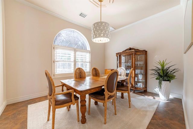 9201 SILVER PINE CV, Austin, TX 78733