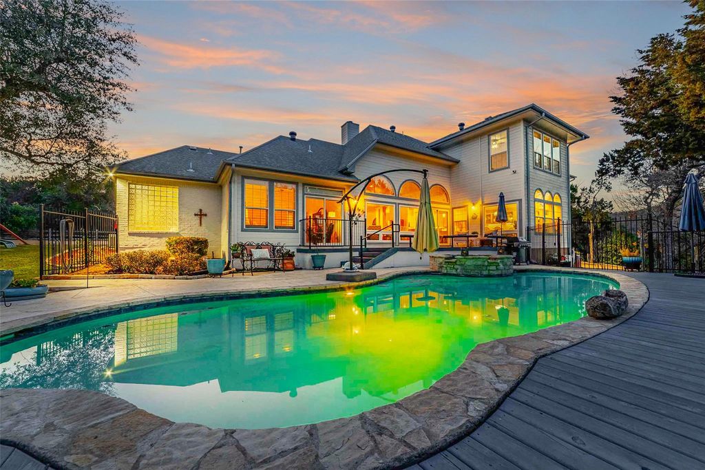 9201 SILVER PINE CV, Austin, TX 78733