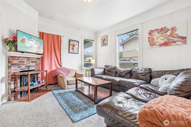 315 NE 65th Street, Seattle, WA 98115