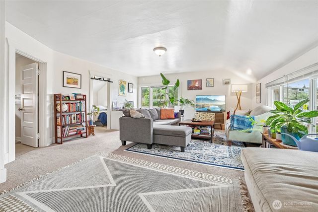 315 NE 65th Street, Seattle, WA 98115
