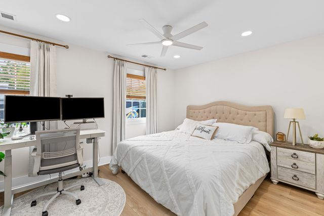 16 Amherst Street, Charleston, SC 29403