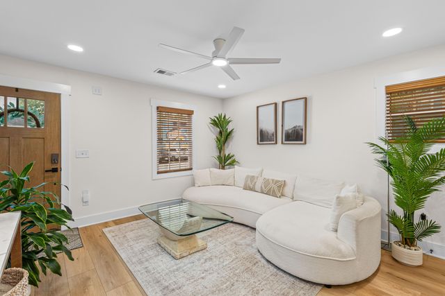 16 Amherst Street, Charleston, SC 29403