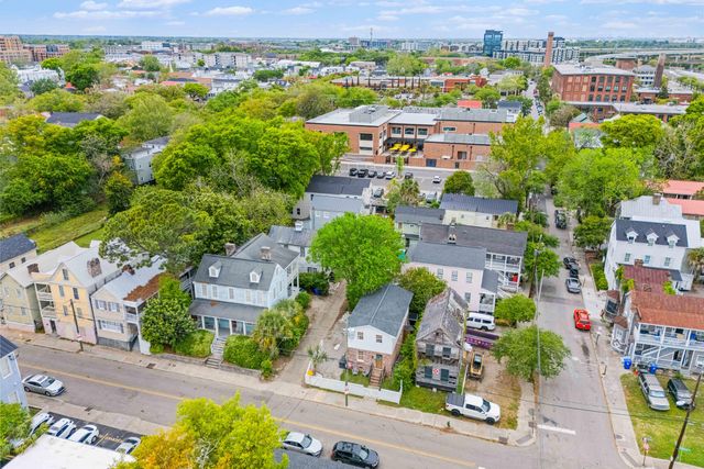 16 Amherst Street, Charleston, SC 29403