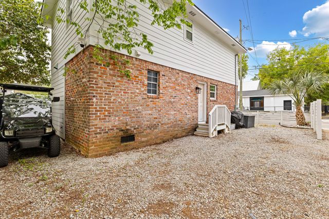 16 Amherst Street, Charleston, SC 29403