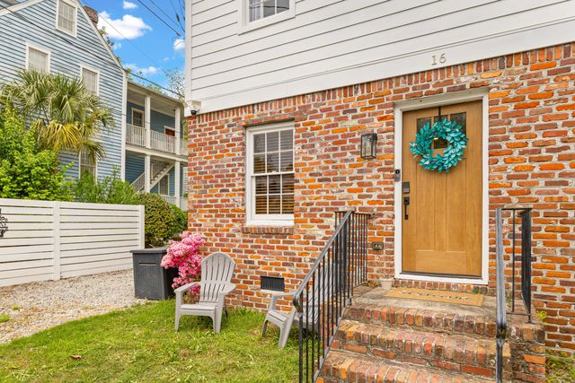 16 Amherst Street, Charleston, SC 29403