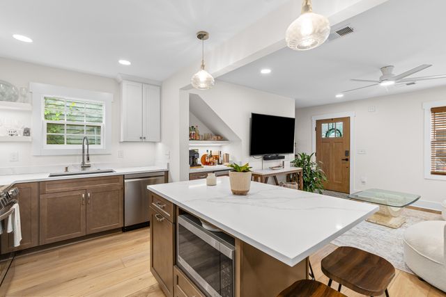 16 Amherst Street, Charleston, SC 29403