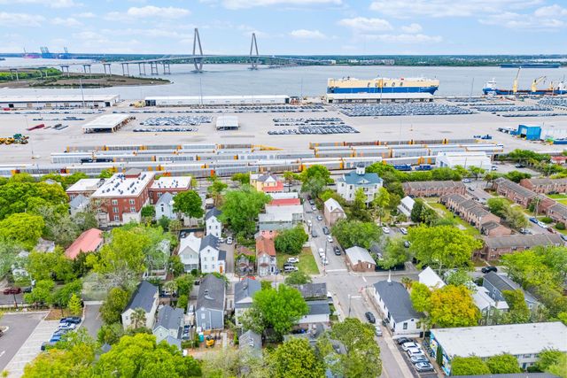 16 Amherst Street, Charleston, SC 29403