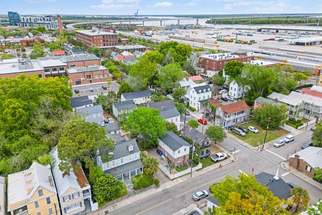 16 Amherst Street, Charleston, SC 29403