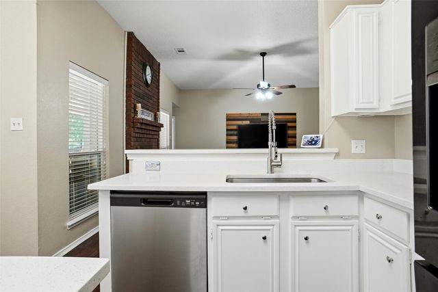 7108 Summerset Drive, Benbrook, TX 76126
