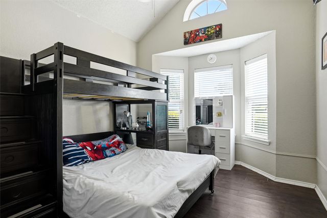 7108 Summerset Drive, Benbrook, TX 76126