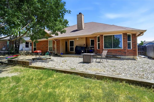 7108 Summerset Drive, Benbrook, TX 76126