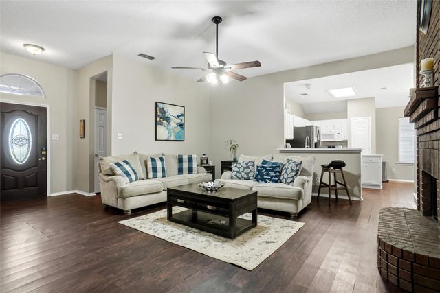 7108 Summerset Drive, Benbrook, TX 76126
