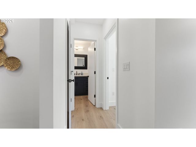 4715 Ne 100TH Ave, Portland, OR 97220