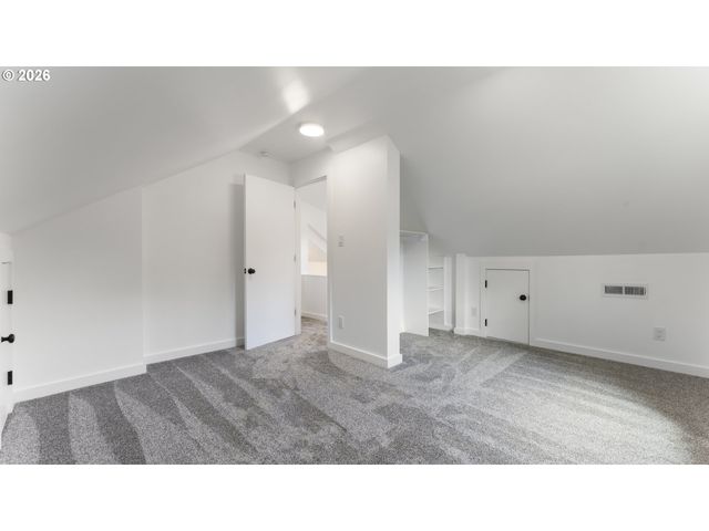 4715 Ne 100TH Ave, Portland, OR 97220