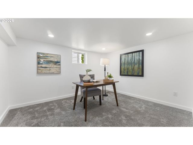 4715 Ne 100TH Ave, Portland, OR 97220