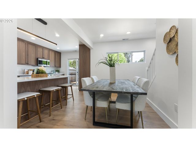 4715 Ne 100TH Ave, Portland, OR 97220