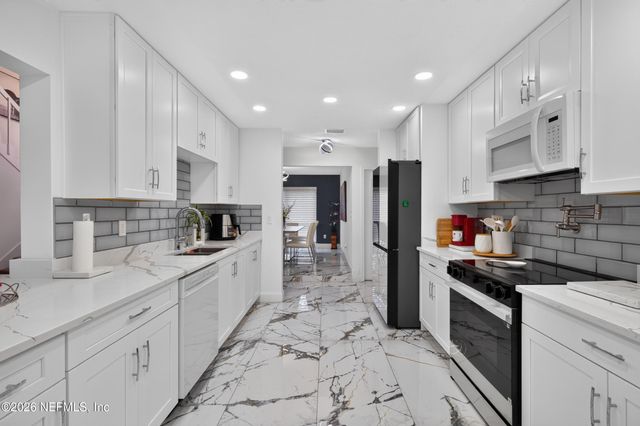6244 POTTSBURG PLANTATION Boulevard, Jacksonville, FL 32216