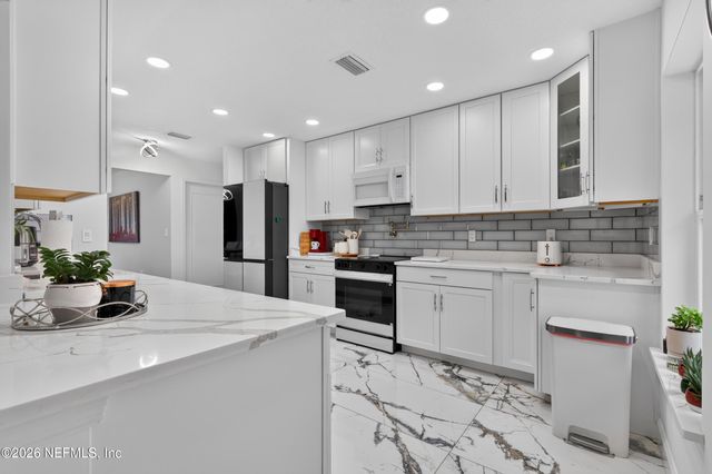6244 POTTSBURG PLANTATION Boulevard, Jacksonville, FL 32216
