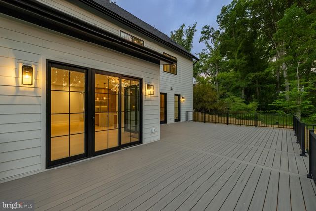 8314 THOREAU DR, Bethesda, MD 20817