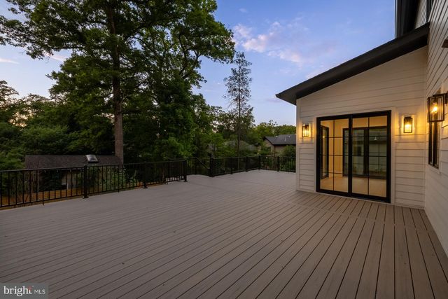 8314 THOREAU DR, Bethesda, MD 20817
