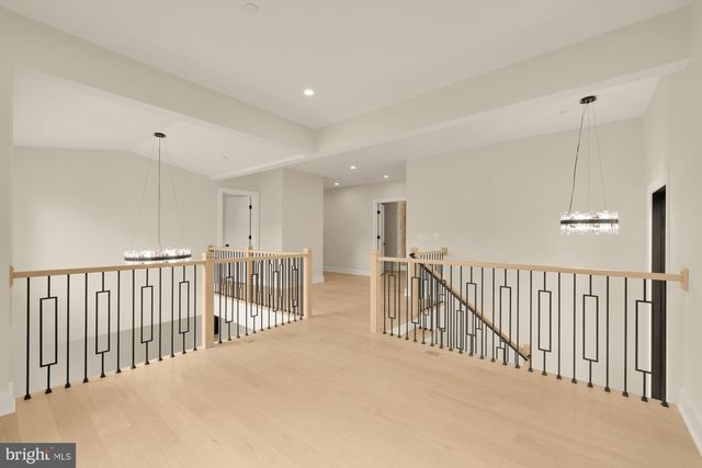 8314 THOREAU DR, Bethesda, MD 20817