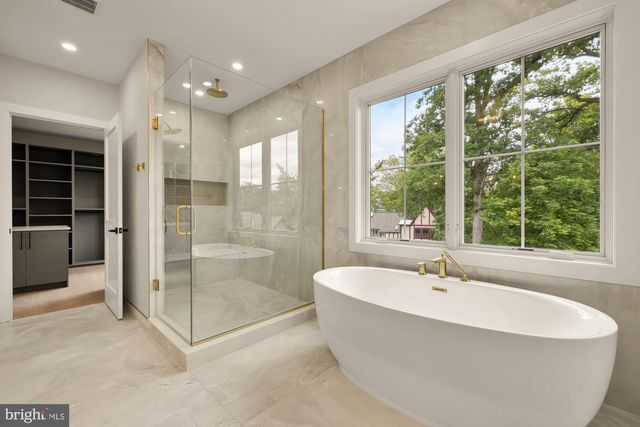 8314 THOREAU DR, Bethesda, MD 20817