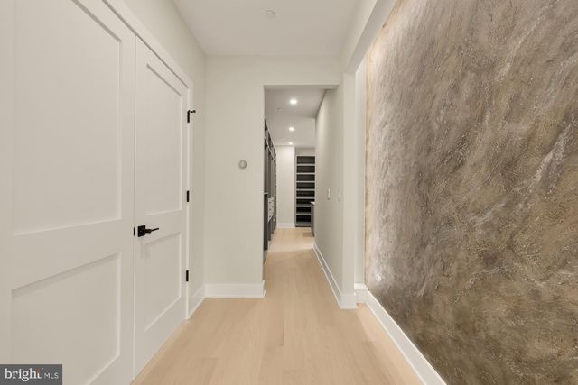 8314 THOREAU DR, Bethesda, MD 20817