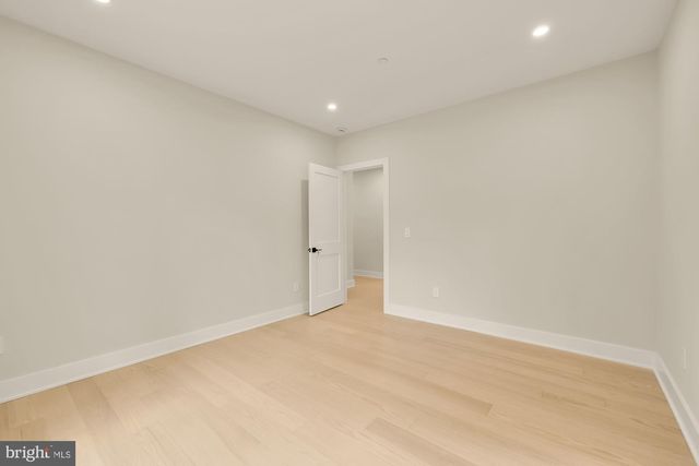 8314 THOREAU DR, Bethesda, MD 20817