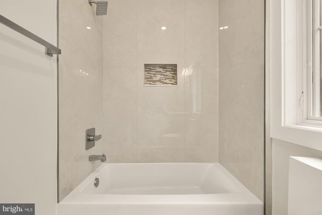 8314 THOREAU DR, Bethesda, MD 20817
