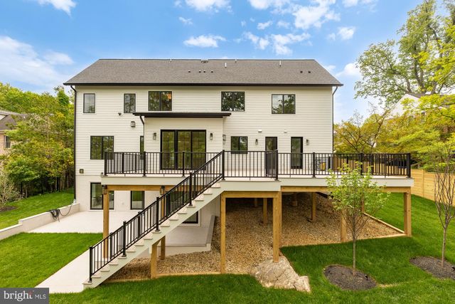 8314 THOREAU DR, Bethesda, MD 20817