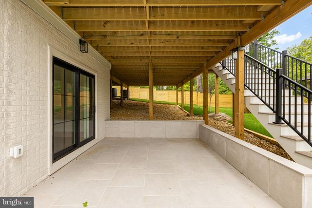 8314 THOREAU DR, Bethesda, MD 20817