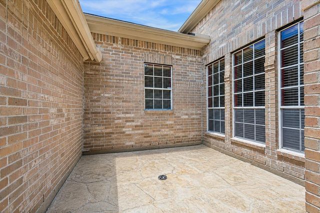 7734 Silent Forest Drive, Sugar Land, TX 77479