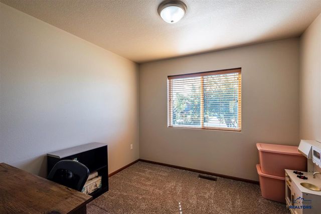 3922 Gallatin Avenue, Spearfish, SD 57783