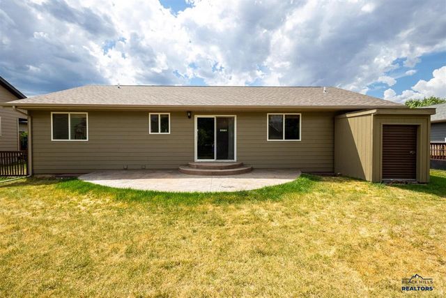 3922 Gallatin Avenue, Spearfish, SD 57783