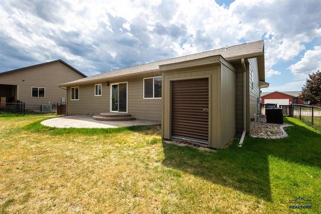 3922 Gallatin Avenue, Spearfish, SD 57783