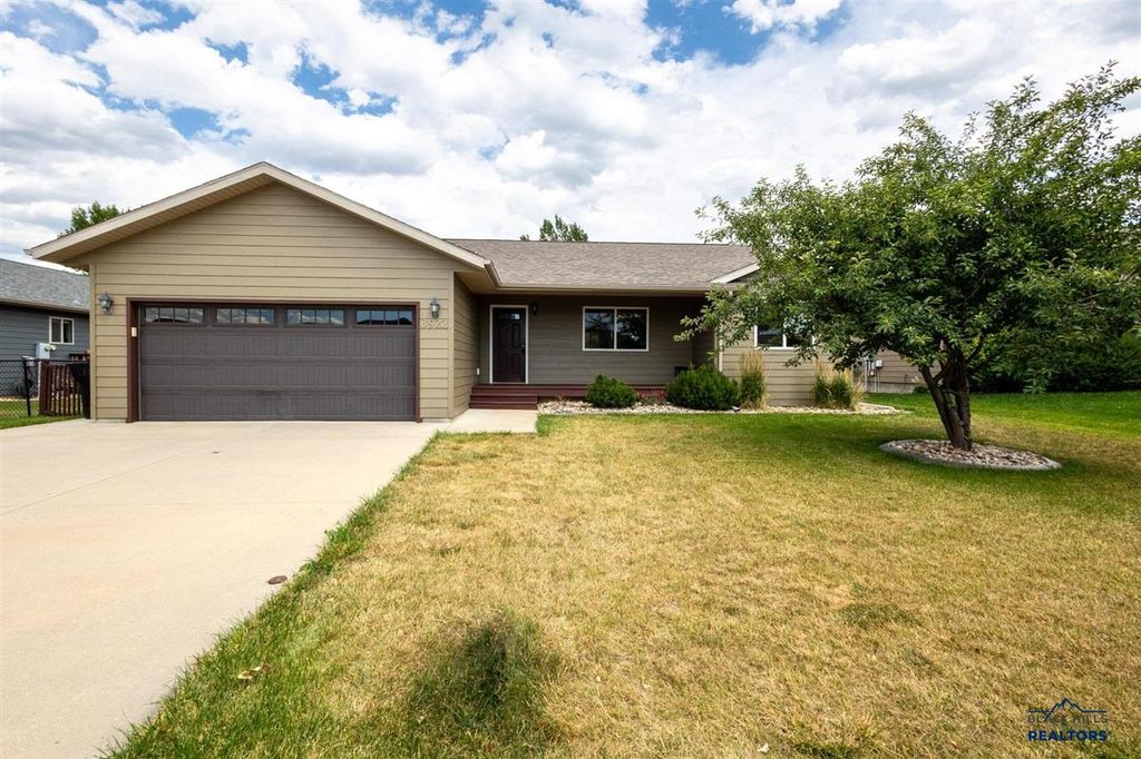 3922 Gallatin Avenue, Spearfish, SD 57783
