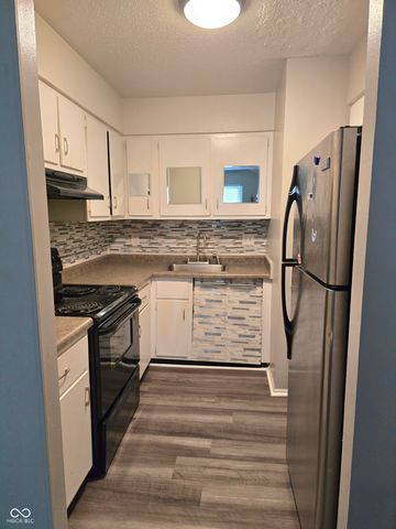 10051 Penrith Drive, Indianapolis, IN 46229
