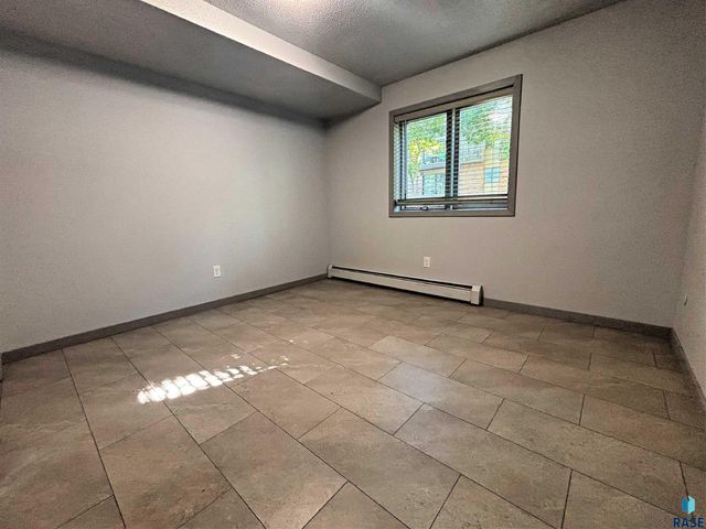 3600 S Gateway Blvd Boulevard 104, Sioux Falls, SD 57106