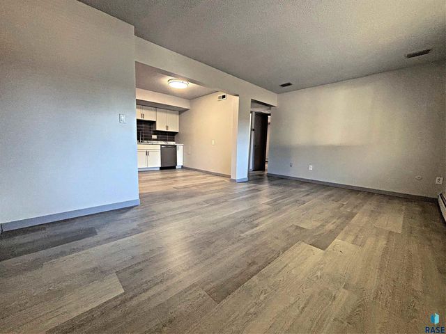 3600 S Gateway Blvd Boulevard 104, Sioux Falls, SD 57106