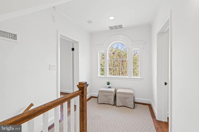 3549 SPRINGLAND LN NW, Washington, DC 20008