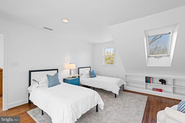 3549 SPRINGLAND LN NW, Washington, DC 20008