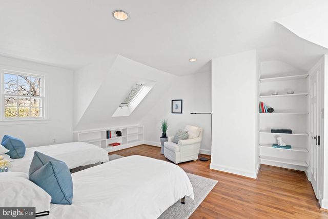 3549 SPRINGLAND LN NW, Washington, DC 20008