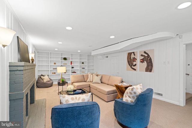 3549 SPRINGLAND LN NW, Washington, DC 20008