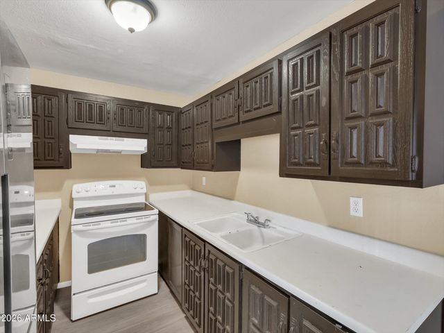 3645 N 69TH Avenue 30, Phoenix, AZ 85033