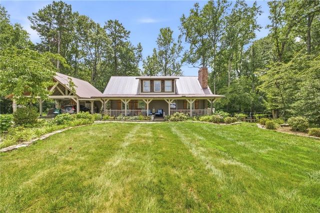 938 Waters Street W, Clarkesville, GA 30523