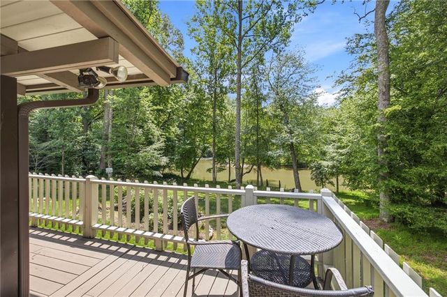 938 Waters Street W, Clarkesville, GA 30523