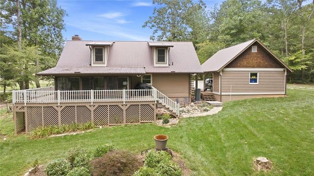 938 Waters Street W, Clarkesville, GA 30523