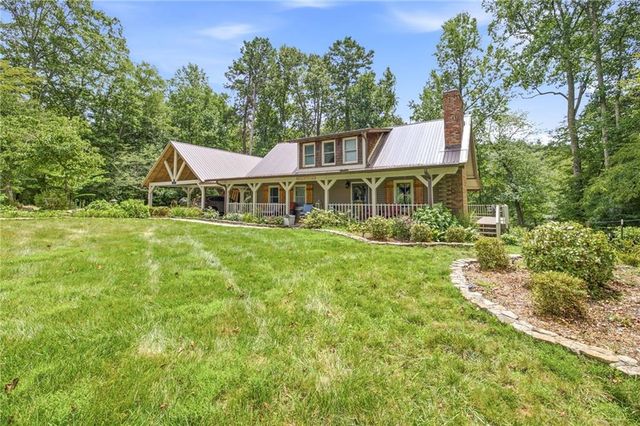 938 Waters Street W, Clarkesville, GA 30523