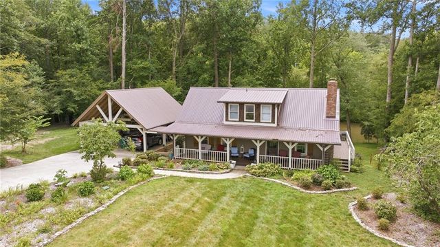938 Waters Street W, Clarkesville, GA 30523